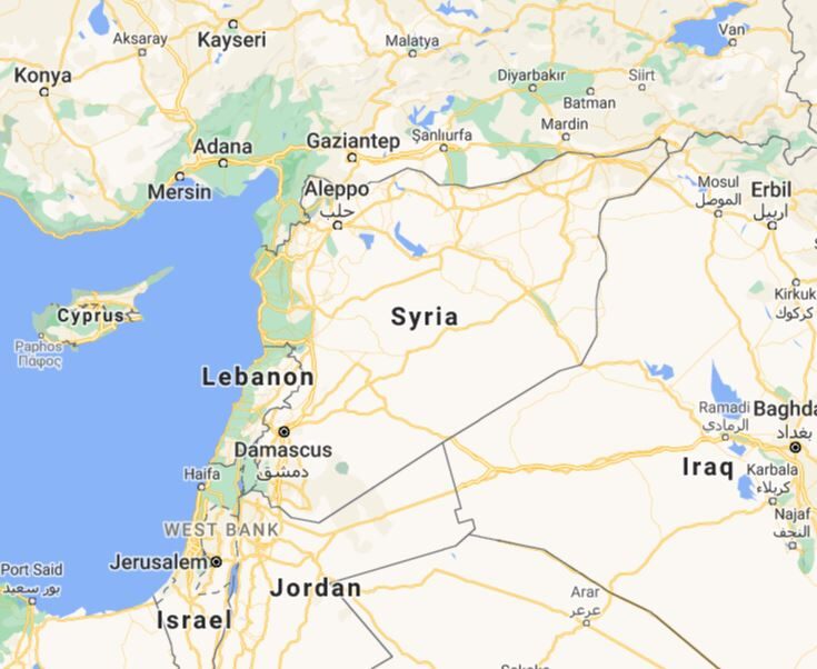Intense Israeli air strikes in eastern Syria are said to have killed dozens