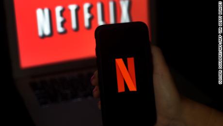 Netflix surpasses 200 million subscribers